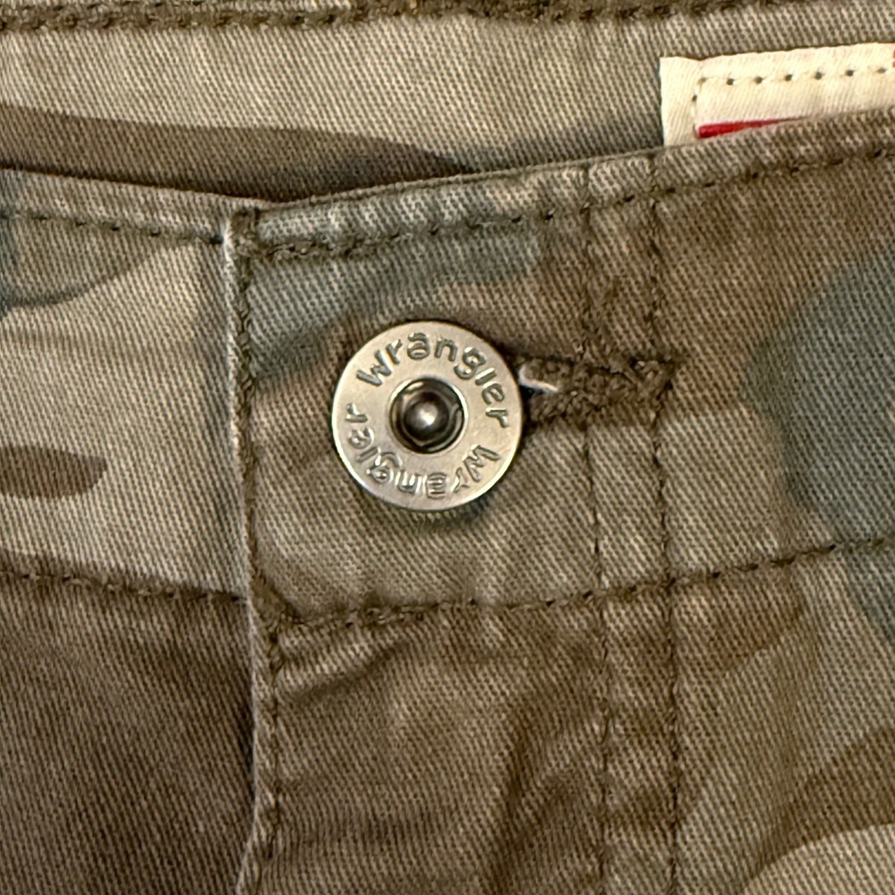 Wrangler Mens Regular Taper Camo Cargo Pants Grn/Brown Woodland Camouflage 38x31 - Picture 10 of 15